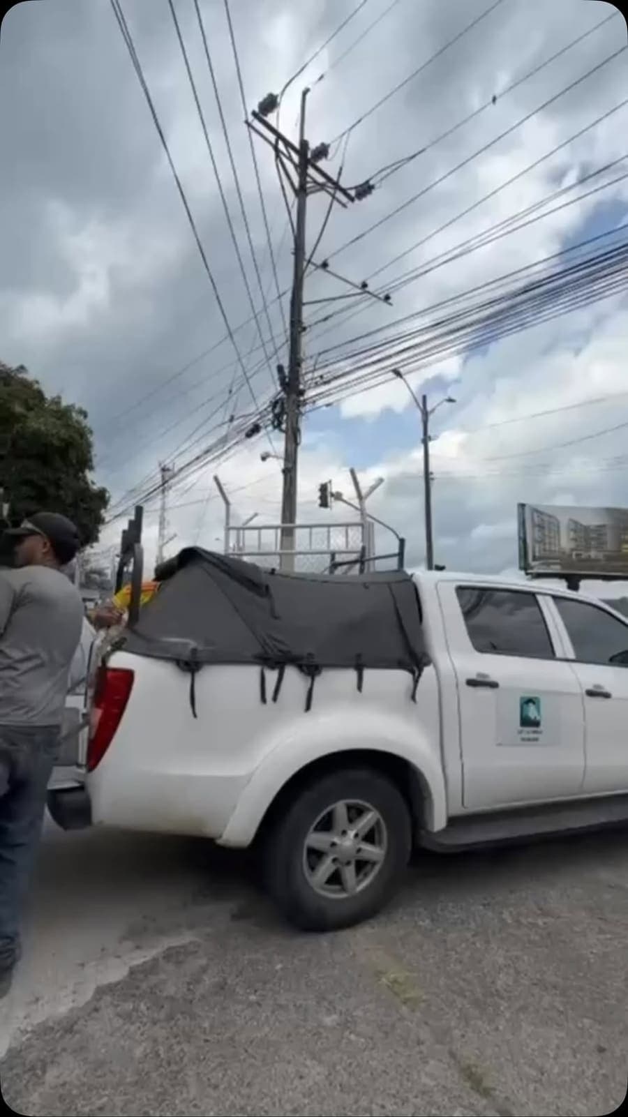 Ilumina Pereira lleva solidaridad a las familias afectadas por el sismo y anuncia nuevas ayudas para más de 80.000 perei