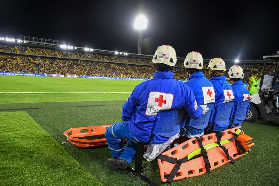 Más unidos que nunca El fútbol nos reunió, pero fue la solidaridad la que nos puso en la misma cancha. ❤️ En Levantemos